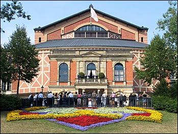 Bayreuth_front.jpg